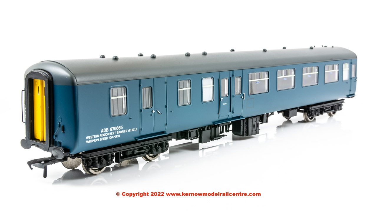 39-002 Bachmann Twin Pack BR Mk2A BFK HST Barrier Vehicles in BR Blue livery